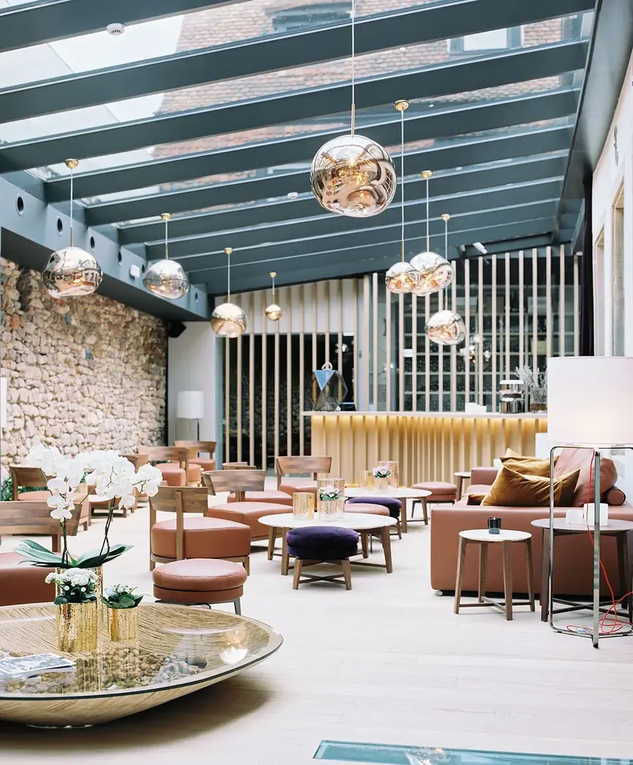 Innenbereich des Hotels Les 5 Terres, Unterkunft der CUMO Vogesen-Tour